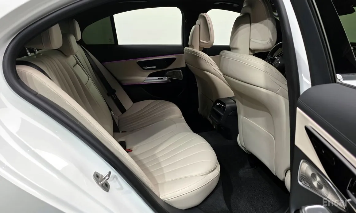 Фото 12 - Mercedes-Benz E-Class