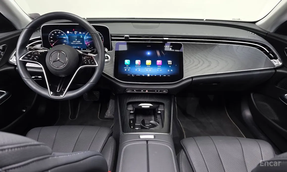 Фото 7 - Mercedes-Benz E-Class