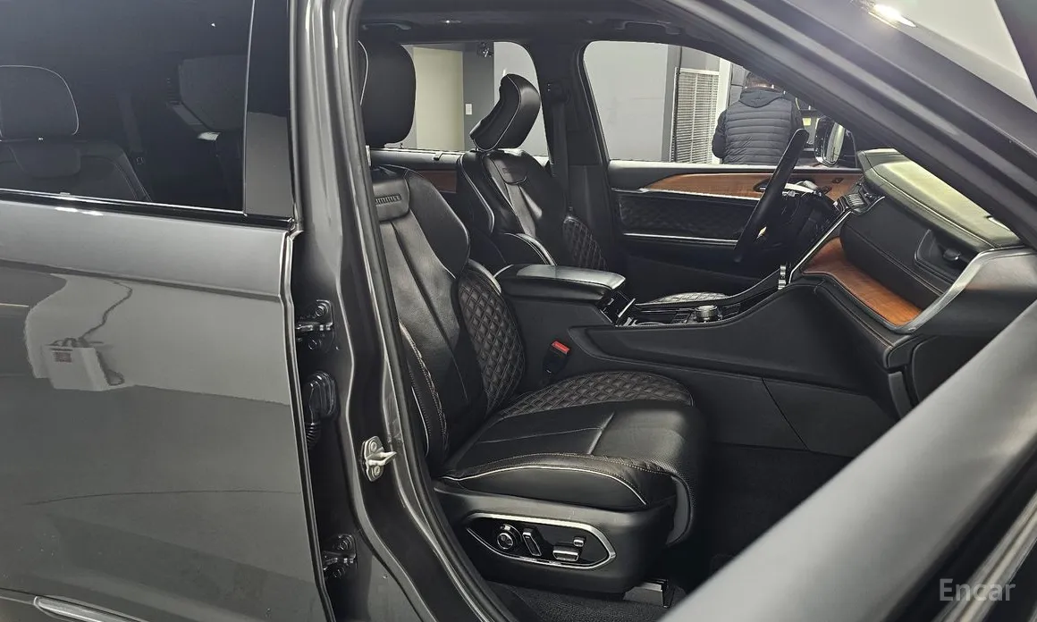 Фото 10 - Jeep Cherokee