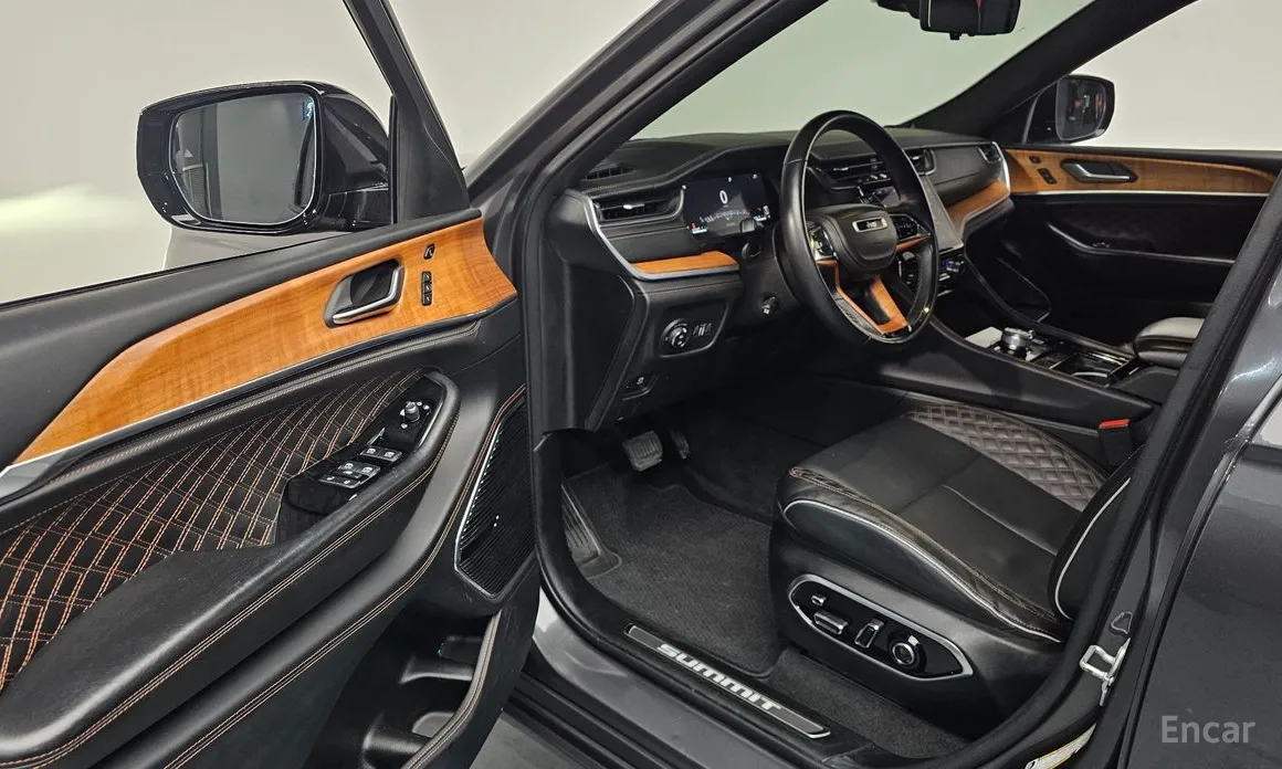 Фото 11 - Jeep Cherokee