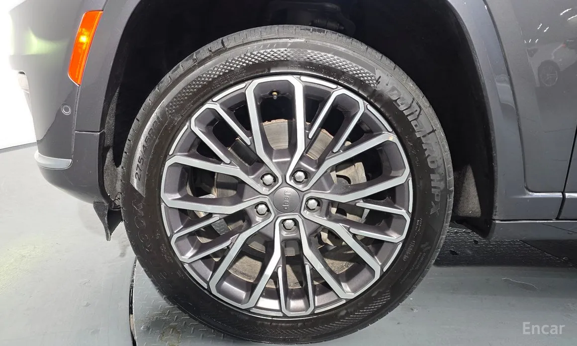 Фото 5 - Jeep Cherokee