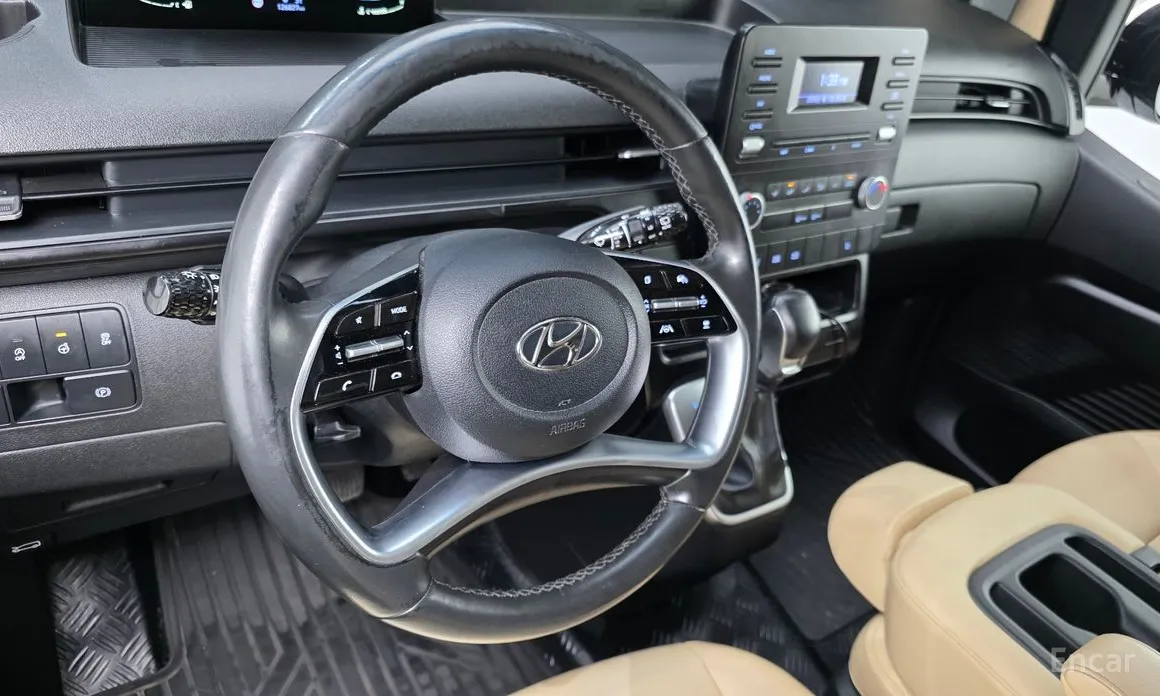 Фото 14 - Hyundai Staria