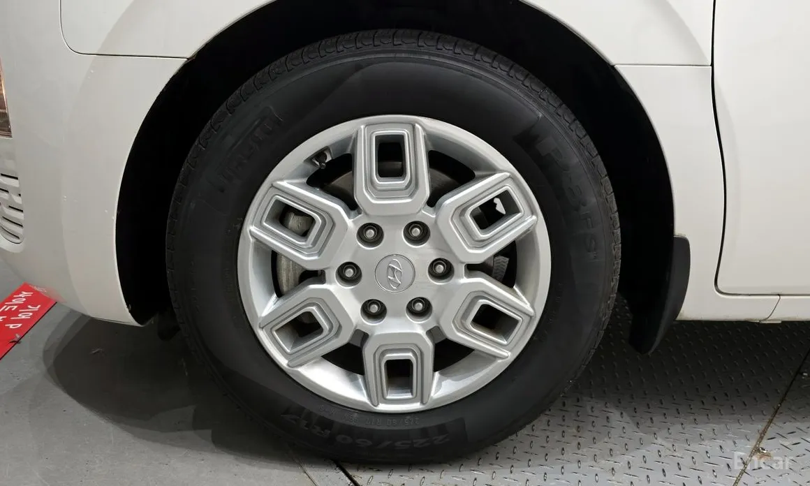 Фото 5 - Hyundai Staria