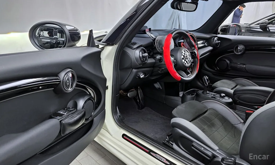 Фото 10 - Mini Cooper