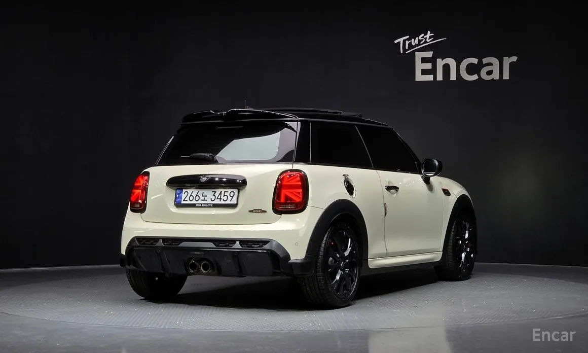 Фото 2 - Mini Cooper