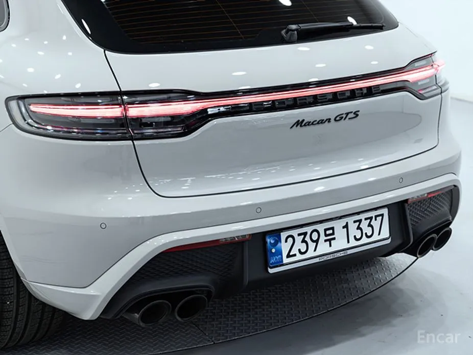 Фото 12 - Porsche Macan