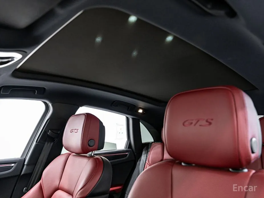 Фото 17 - Porsche Macan