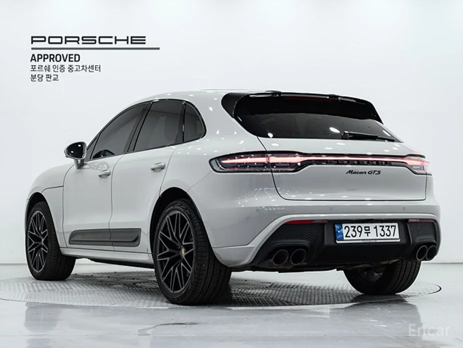 Фото 2 - Porsche Macan