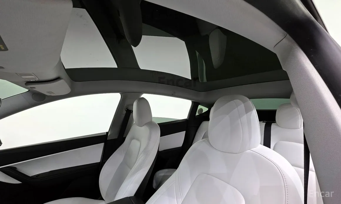 Фото 19 - Tesla Model Y
