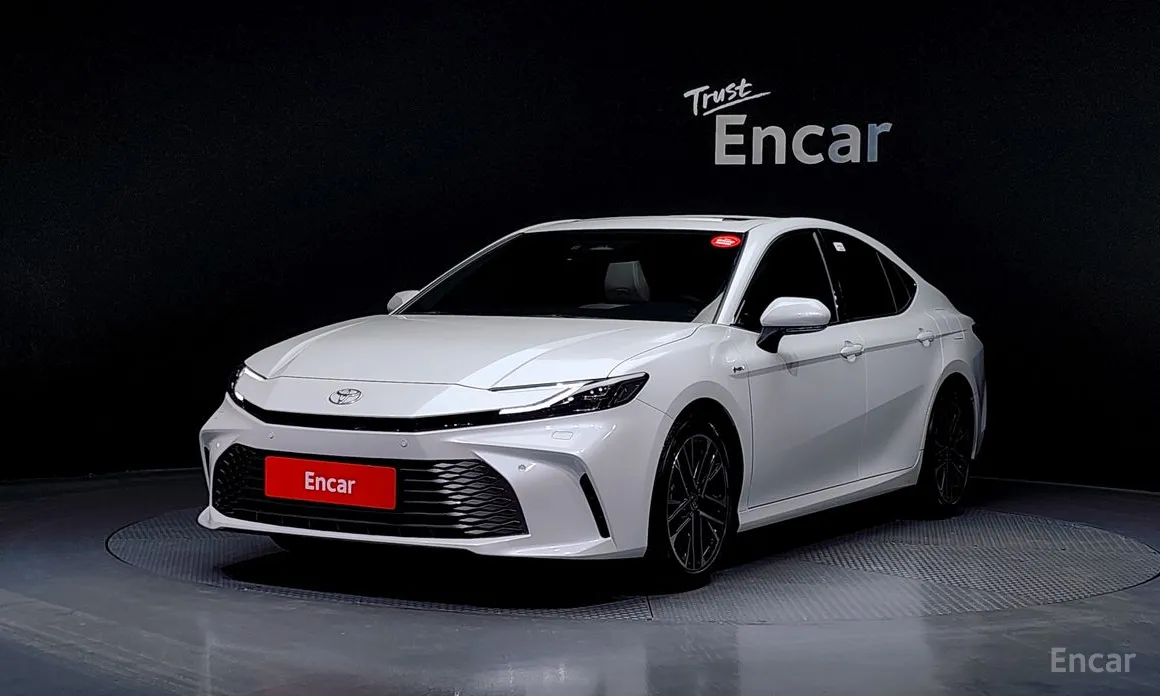 Фото 1 - Toyota Camry