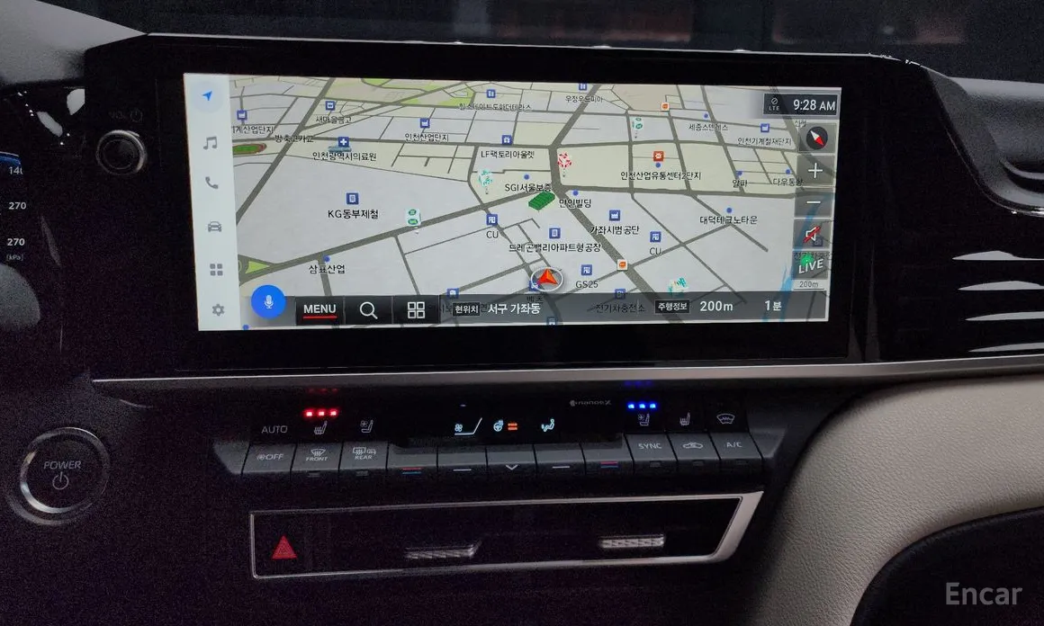 Фото 14 - Toyota Camry