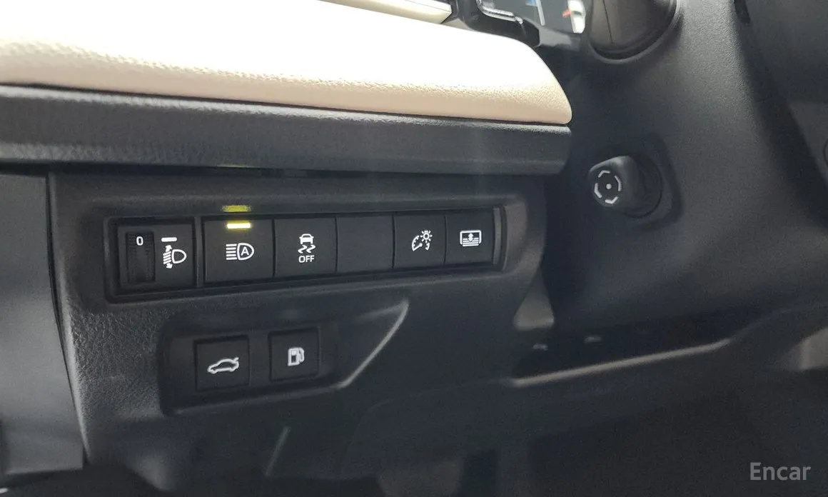 Фото 17 - Toyota Camry