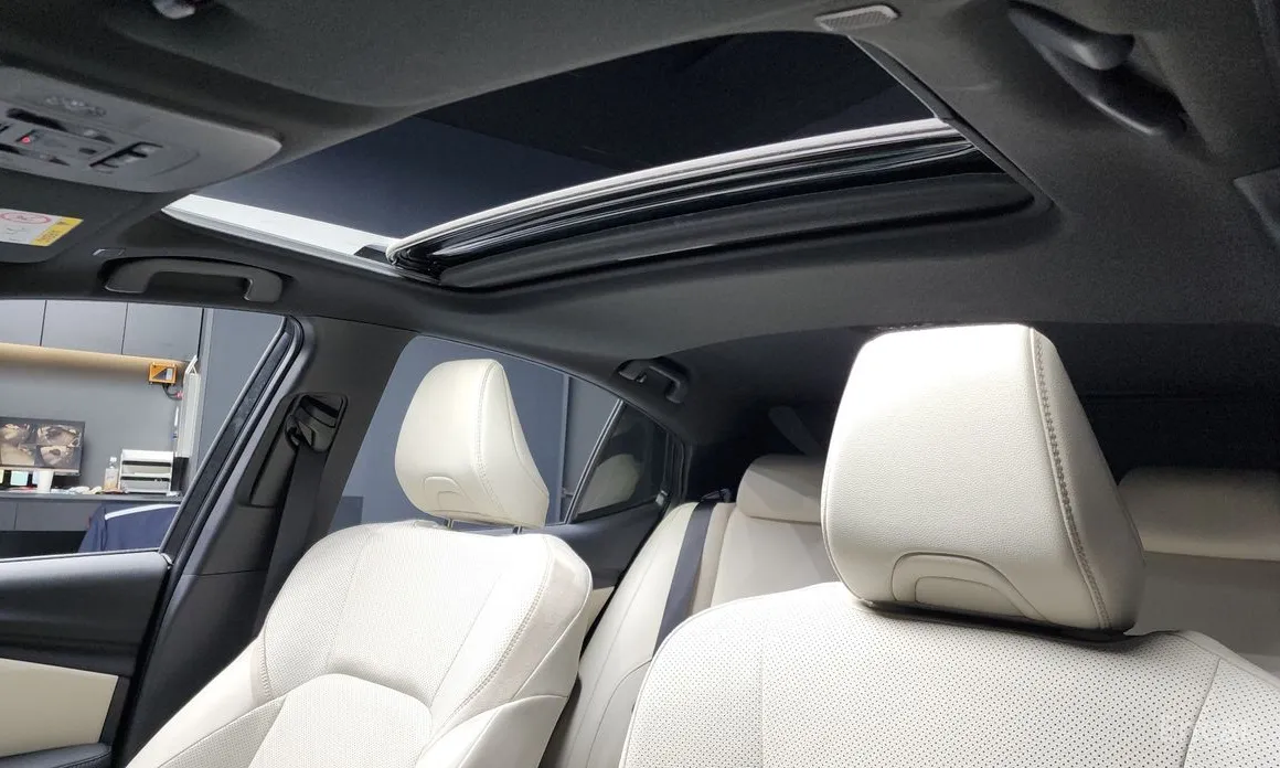 Фото 19 - Toyota Camry