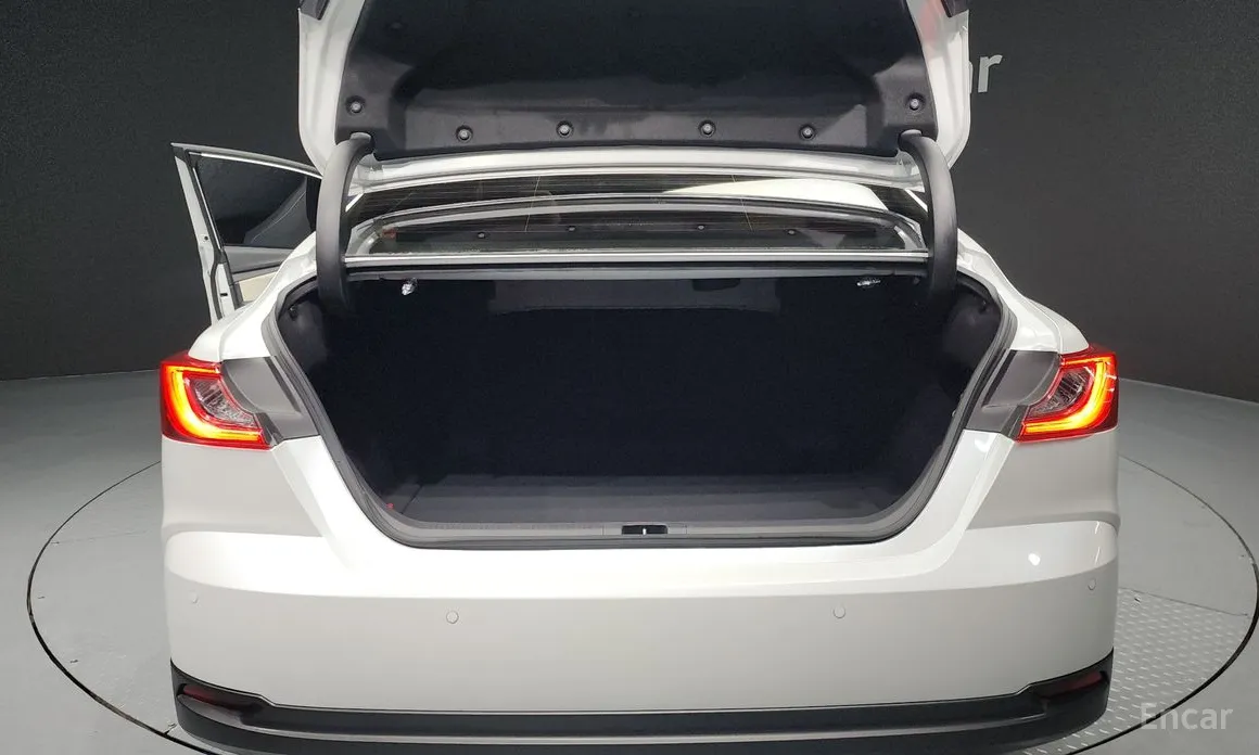 Фото 20 - Toyota Camry