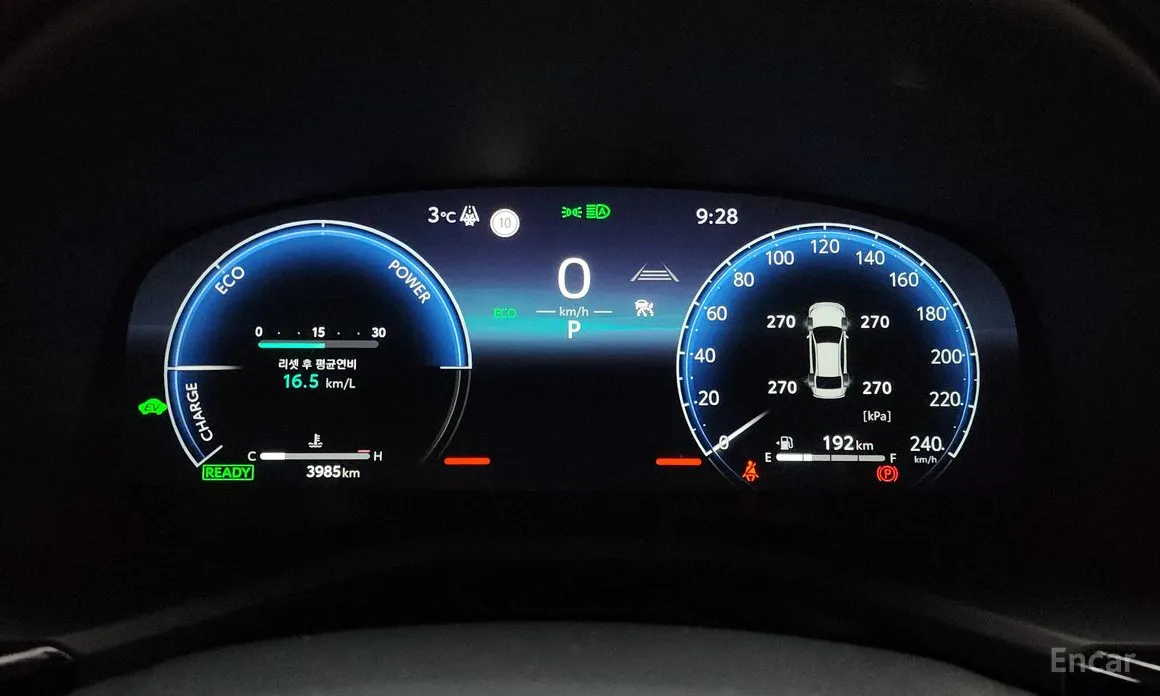 Фото 8 - Toyota Camry