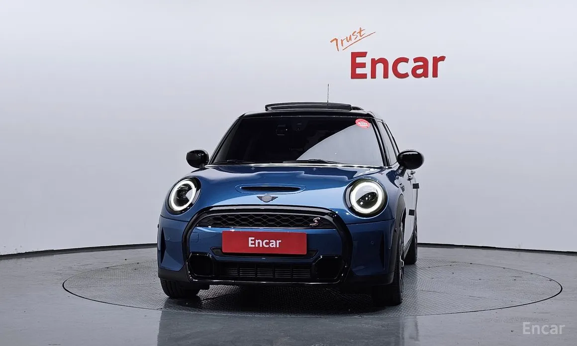 Фото 3 - Mini Cooper