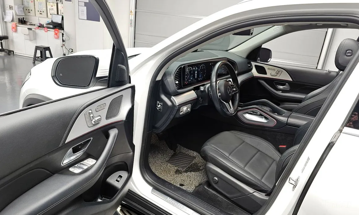 Фото 10 - Mercedes-Benz GLE-Class