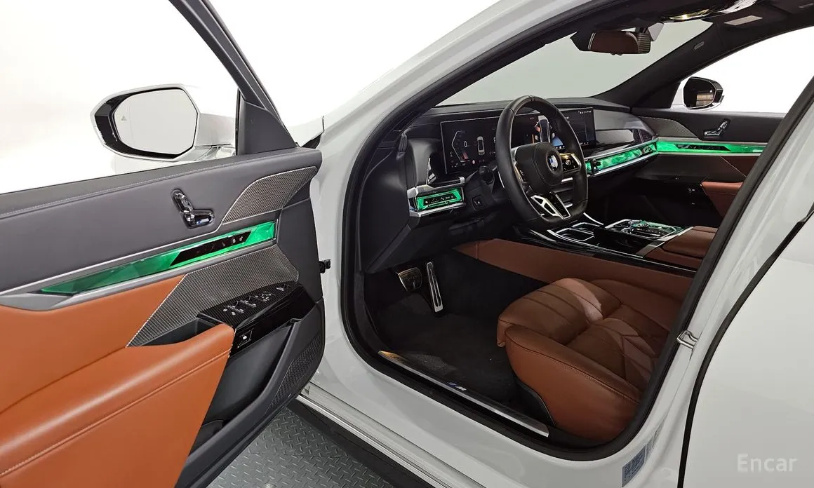 Фото 11 - BMW 7 Series