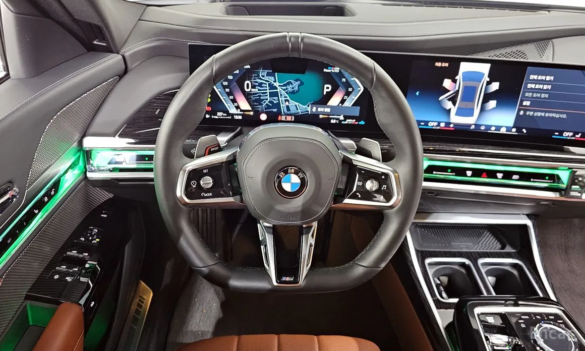 Фото 13 - BMW 7 Series