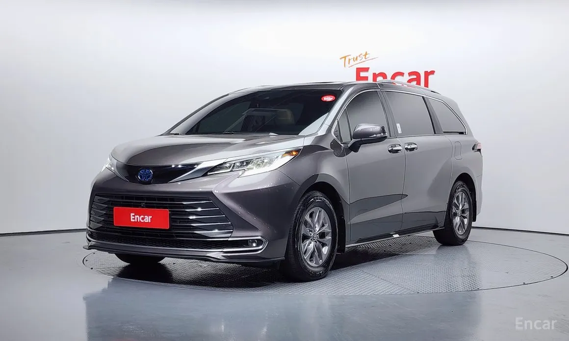 Фото 1 - Toyota Sienna