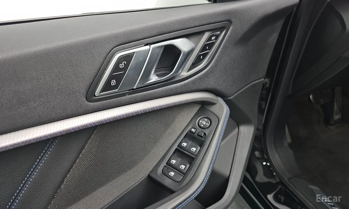 BMW 2 Series 2020 220i M Sports