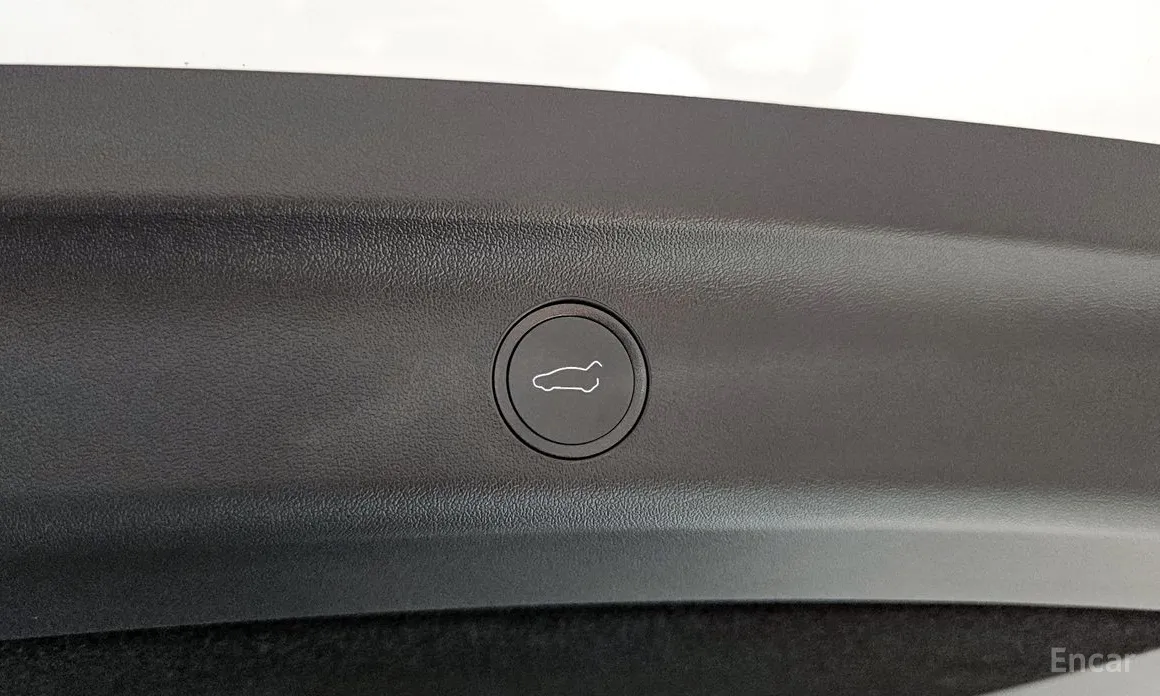 Фото 18 - Tesla Model Y