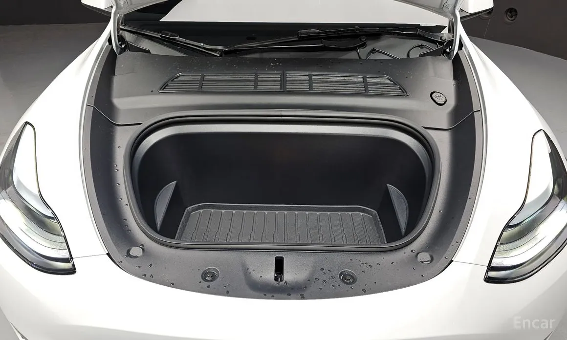 Фото 6 - Tesla Model Y