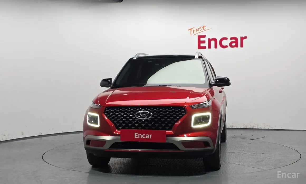 Фото 3 - Hyundai Venue