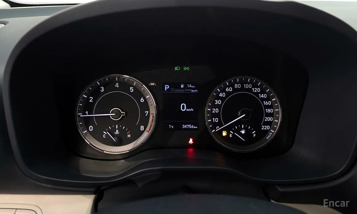 Фото 8 - Hyundai Venue