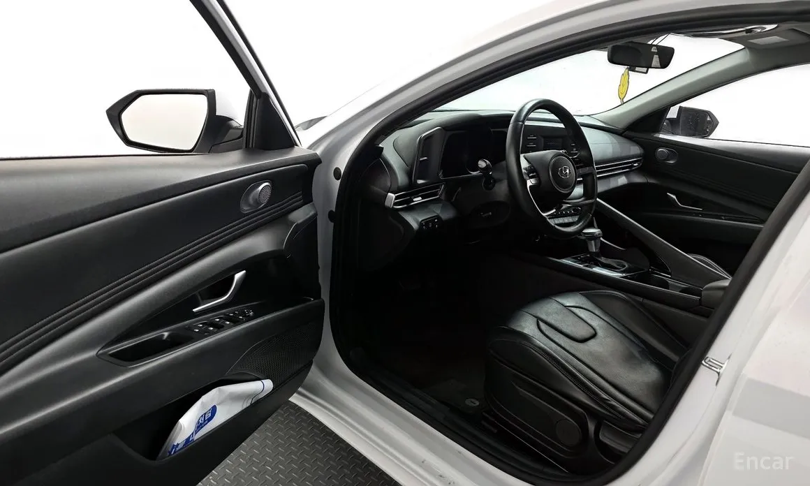 Фото 10 - Hyundai Avante