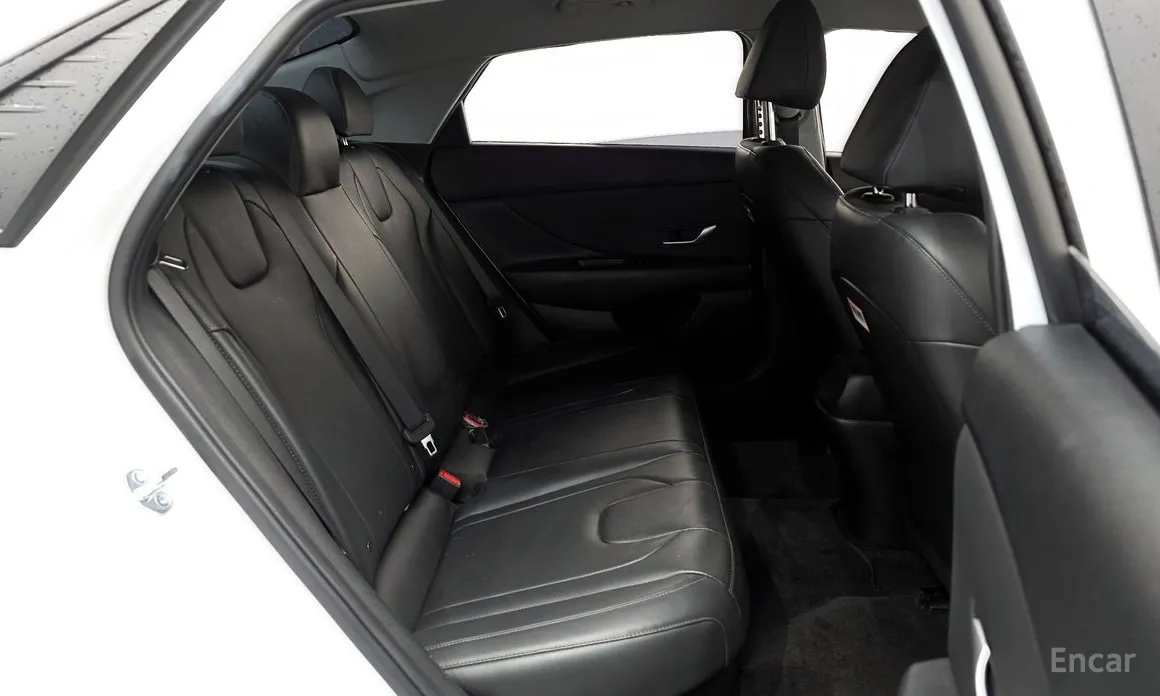 Фото 12 - Hyundai Avante