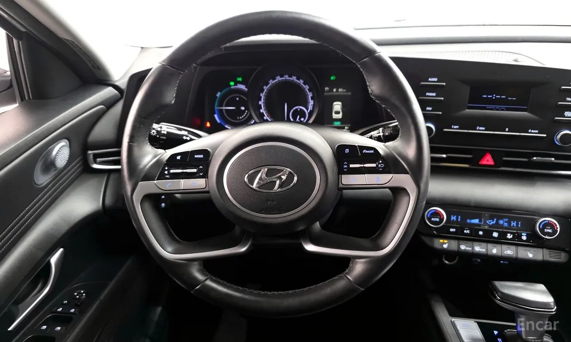 Фото 14 - Hyundai Avante