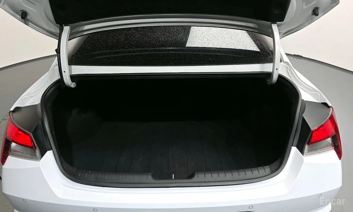 Фото 20 - Hyundai Avante