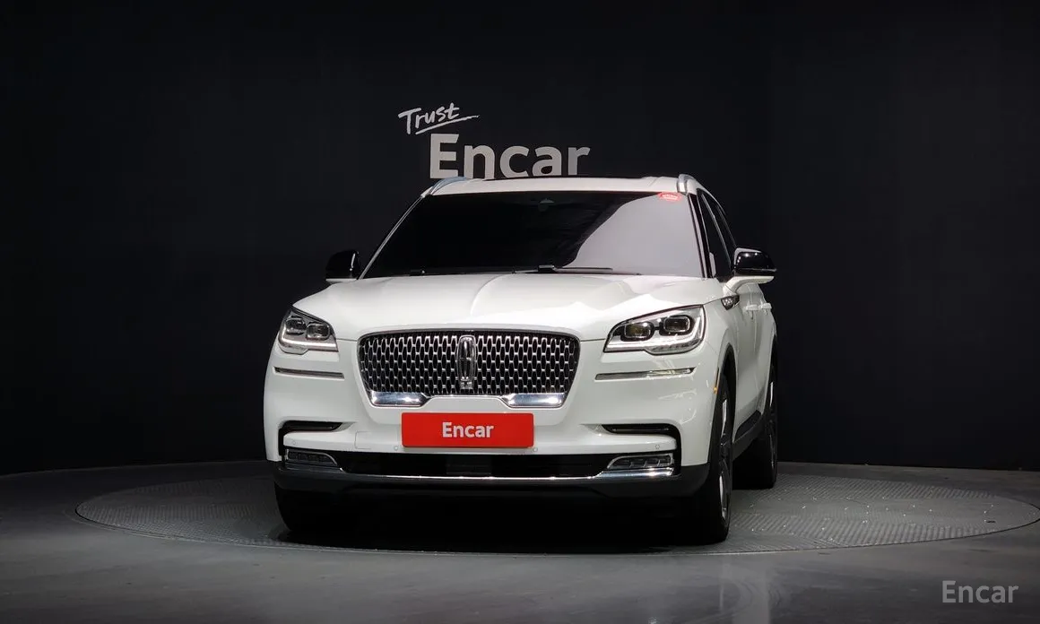 Фото 3 - Lincoln Aviator