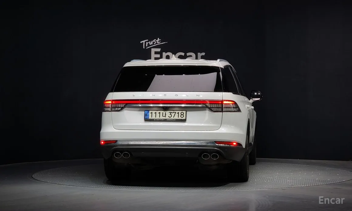 Фото 4 - Lincoln Aviator