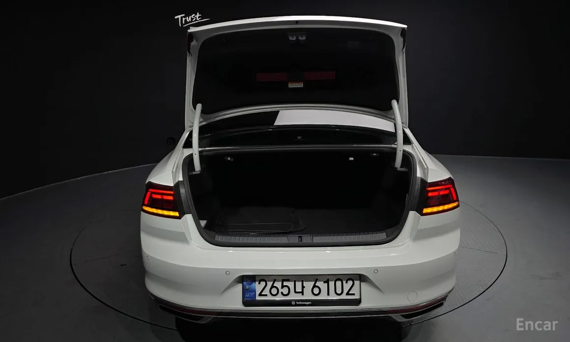 Фото 20 - Volkswagen Passat