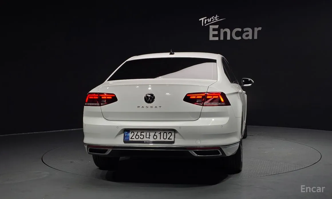 Фото 4 - Volkswagen Passat