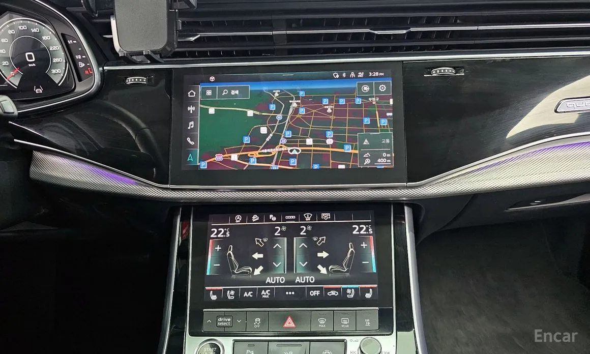 Фото 14 - Audi Q7