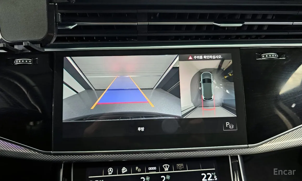 Фото 15 - Audi Q7