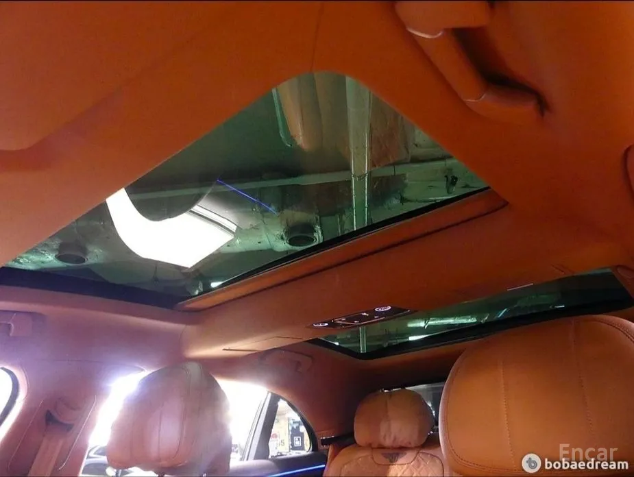 Фото 16 - Bentley Flying Spur