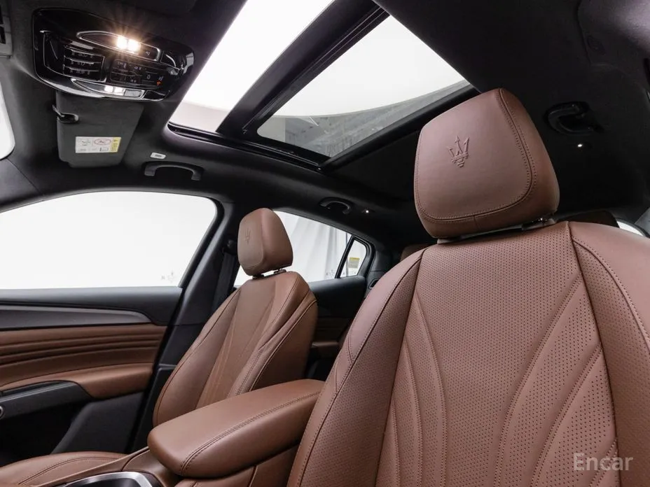 Фото 18 - Maserati Grecale