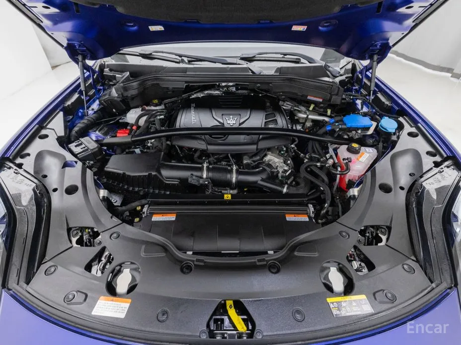 Фото 7 - Maserati Grecale