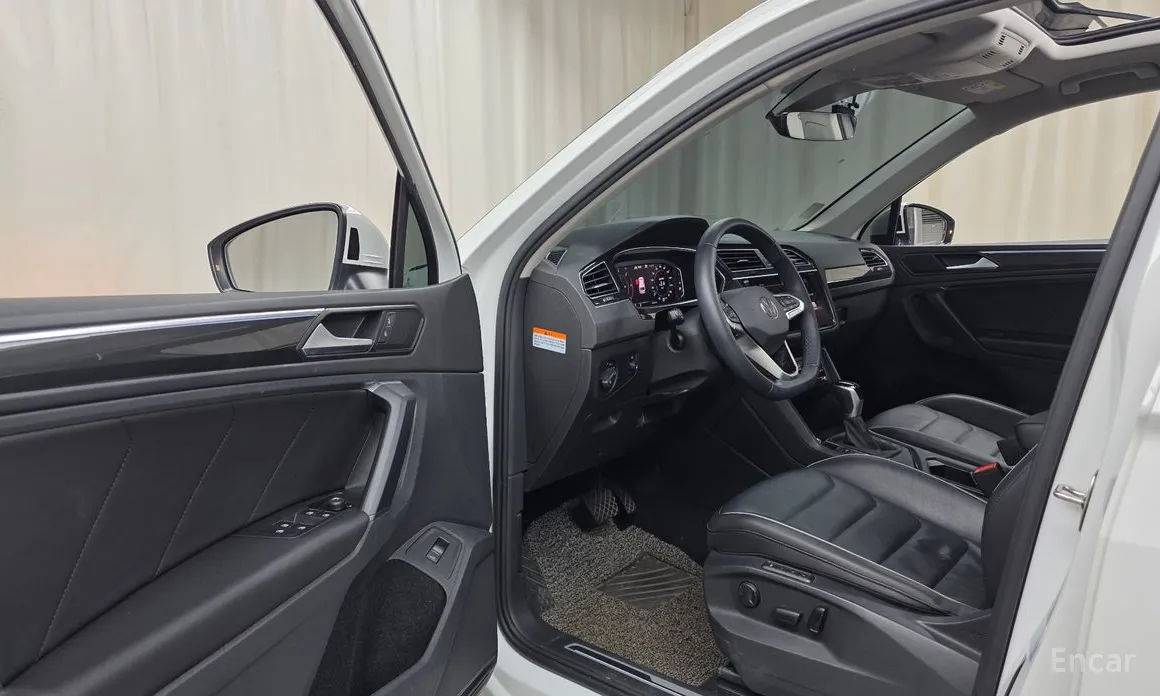 Фото 10 - Volkswagen Tiguan