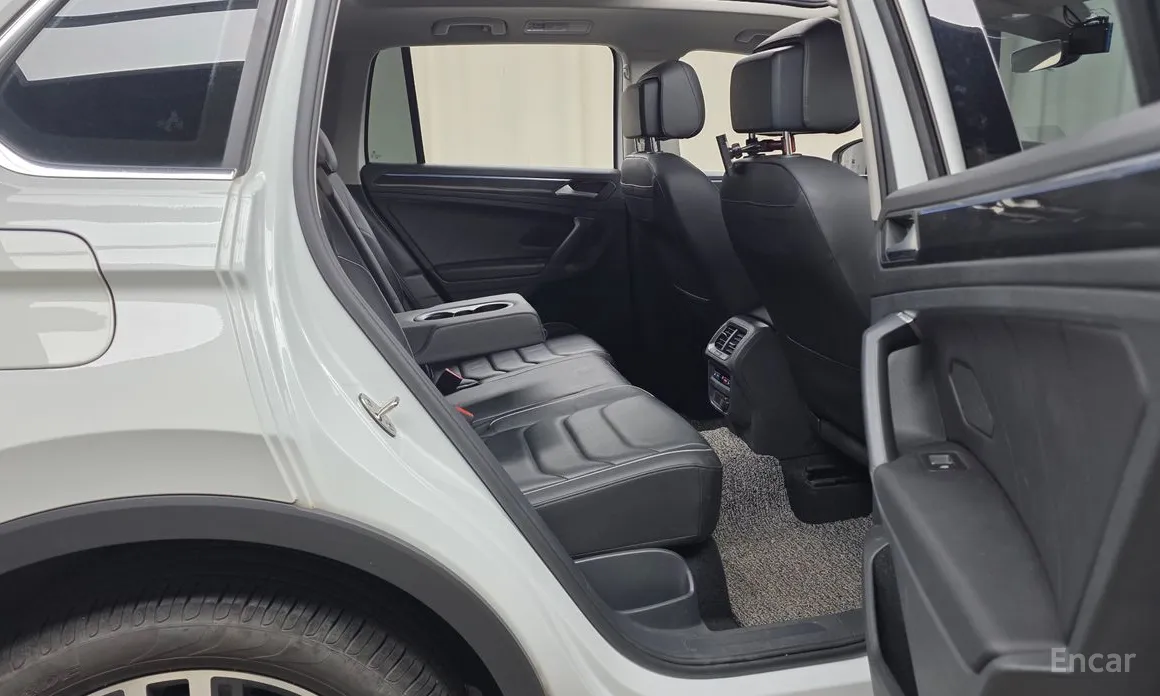 Фото 12 - Volkswagen Tiguan