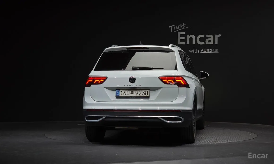 Фото 4 - Volkswagen Tiguan