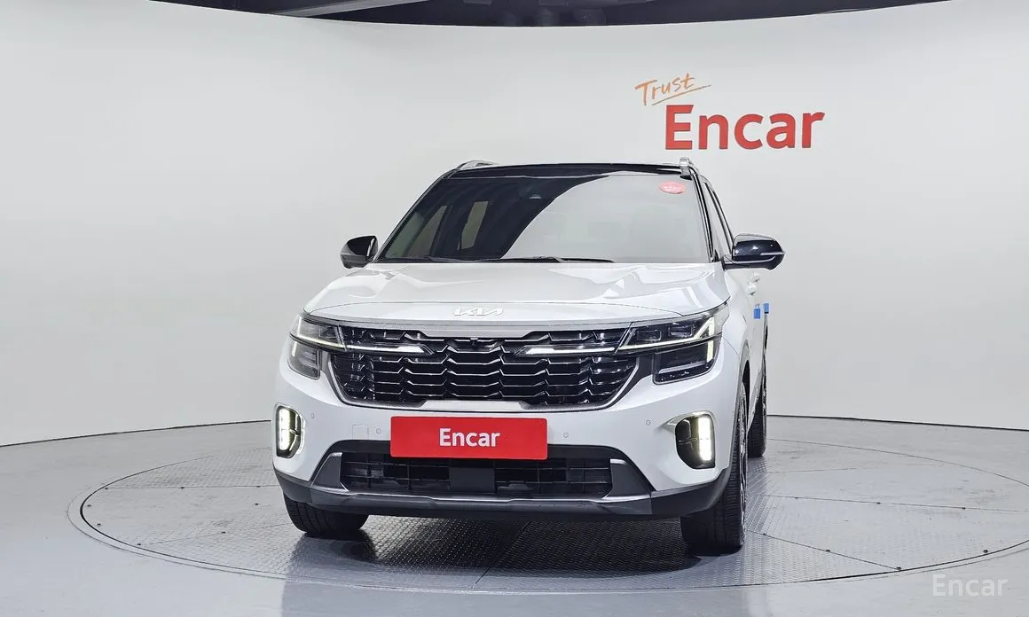 Фото 3 - Kia Seltos