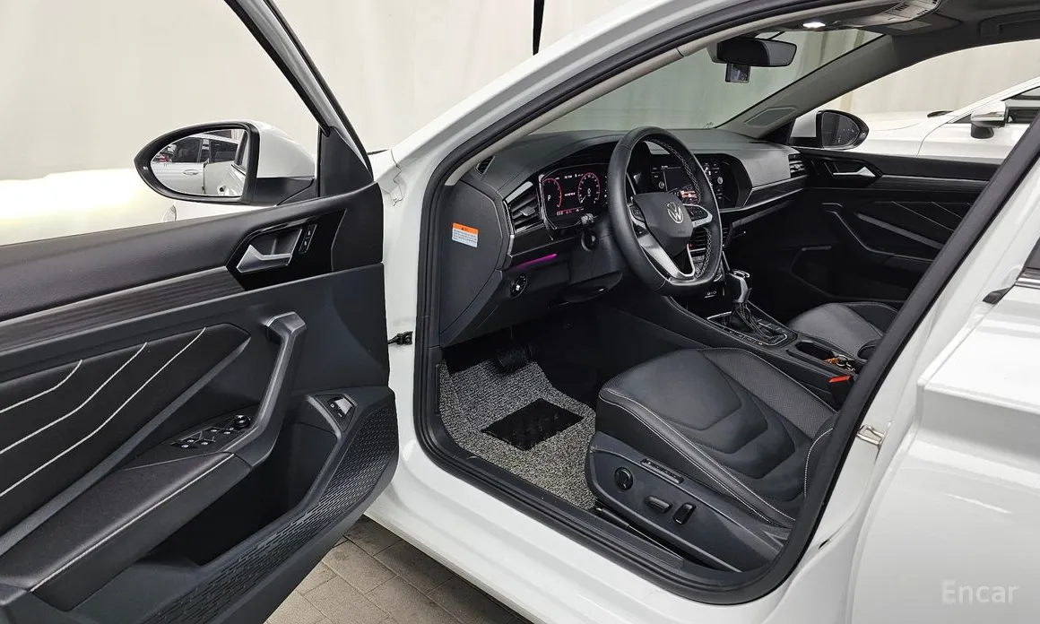 Фото 10 - Volkswagen Jetta