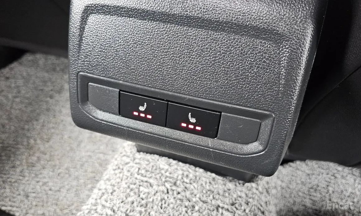 Фото 19 - Volkswagen Jetta