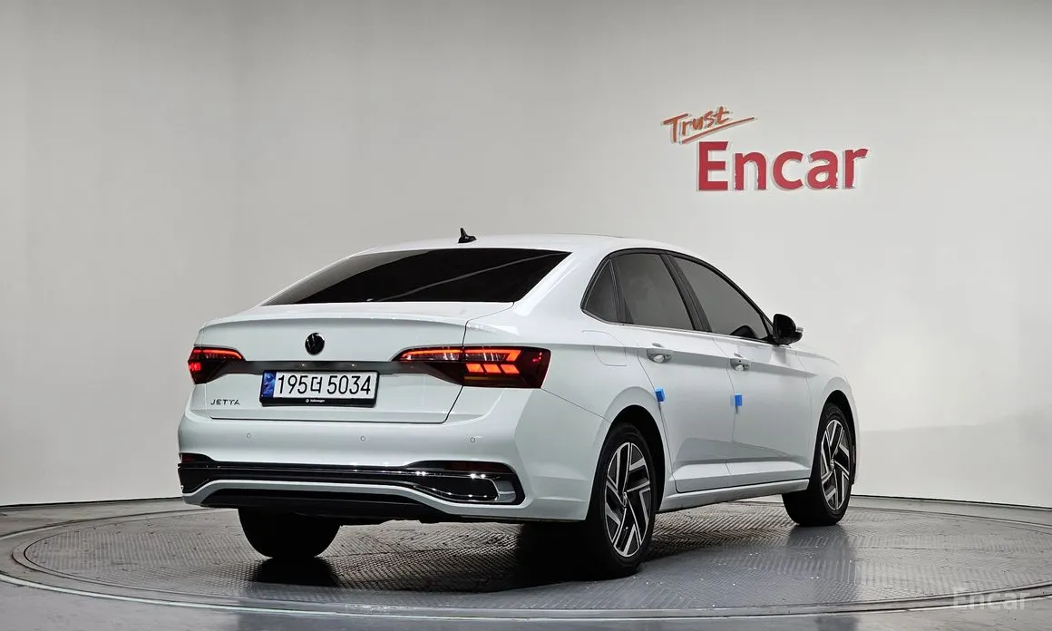 Фото 2 - Volkswagen Jetta