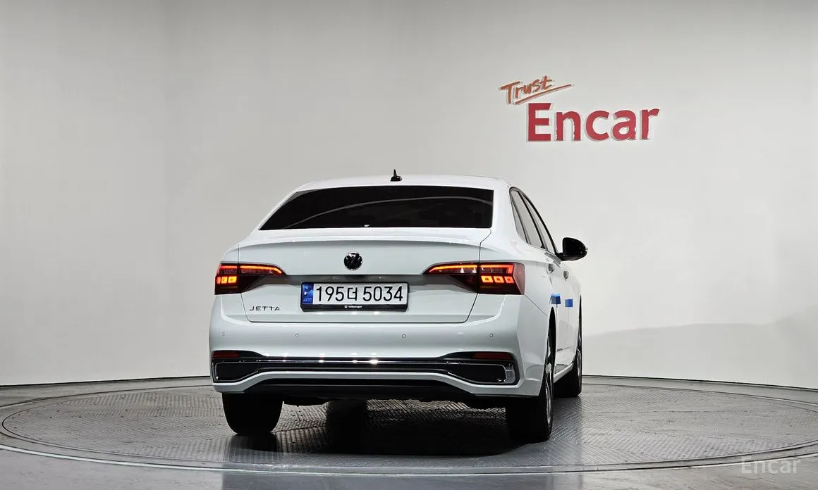 Фото 4 - Volkswagen Jetta